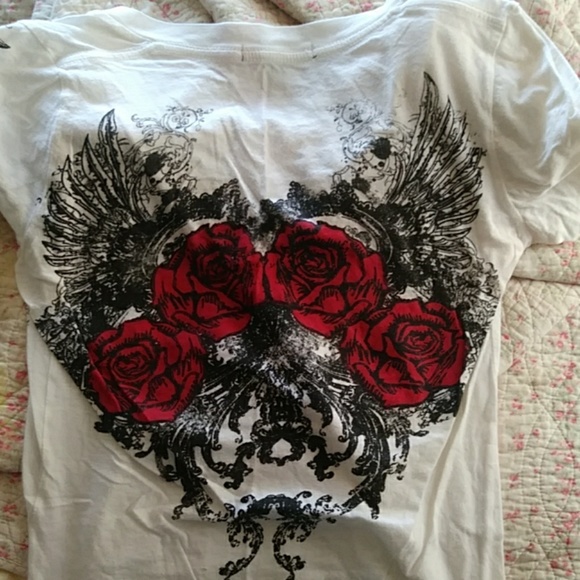 Womens graphic tee size small - Picture 3 of 4